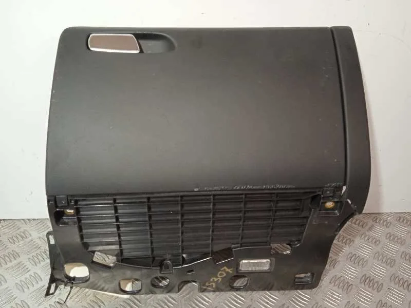 Guantera para Audi A5 Coupe (8T)