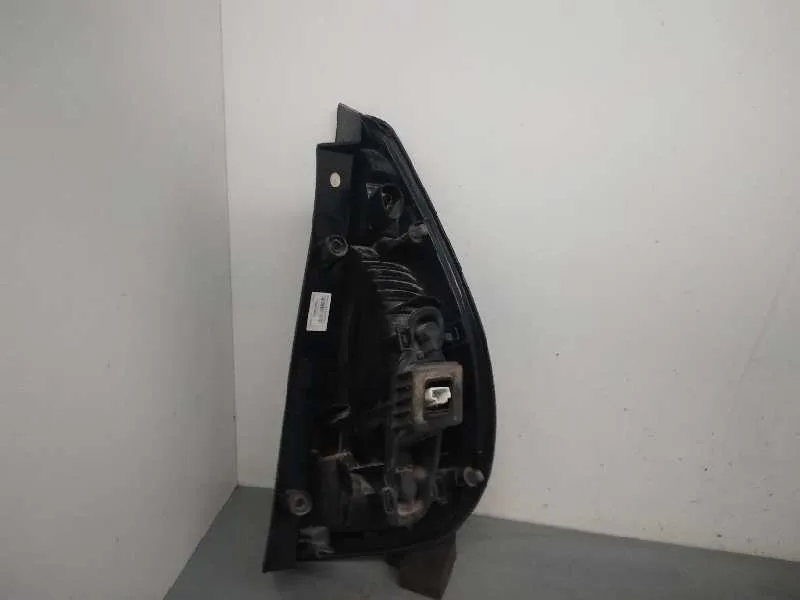 Piloto Trasero Izquierdo para Renault Scenic Iii