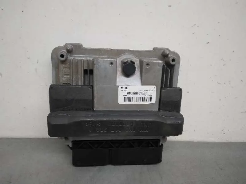 Centralita Motor Uce para Audi A4 Ber. (B8)