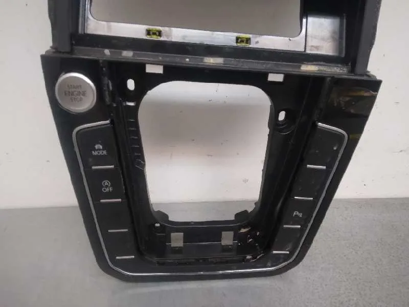 Consola Central para Volkswagen Arteon (3H8)