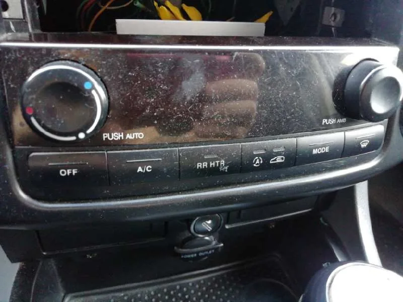 Mando Climatizador para Ssangyong Rodius