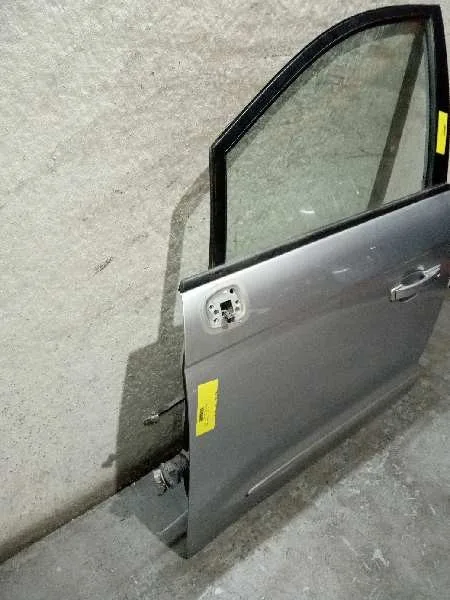 Puerta Delantera Izquierda para Ssangyong Rodius