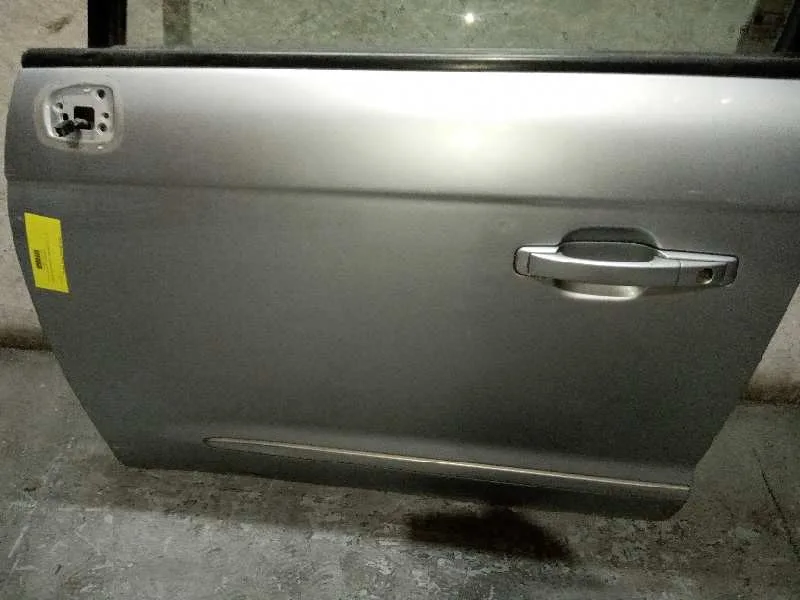 Puerta Delantera Izquierda para Ssangyong Rodius