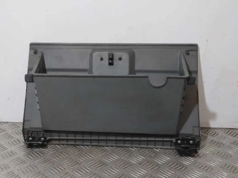 Guantera para Ssangyong Rodius