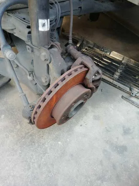 Mangueta Delantera Izquierda para Volkswagen Crafter Caja Cerrada