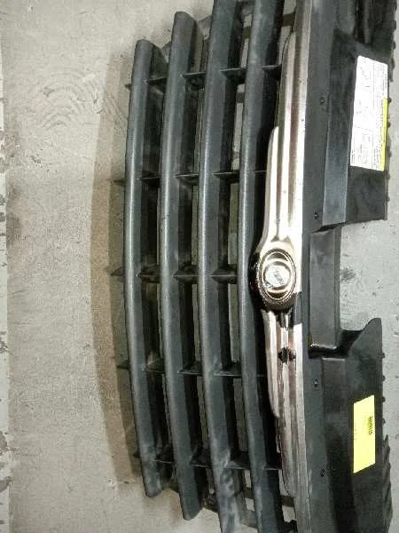 Rejilla Delantera para Chrysler Voyager (Rg)