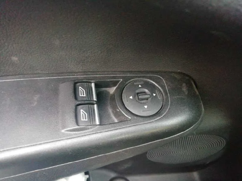 Mando Elevalunas Delantero Izquierdo para Ford Tourneo Courier (C4A)