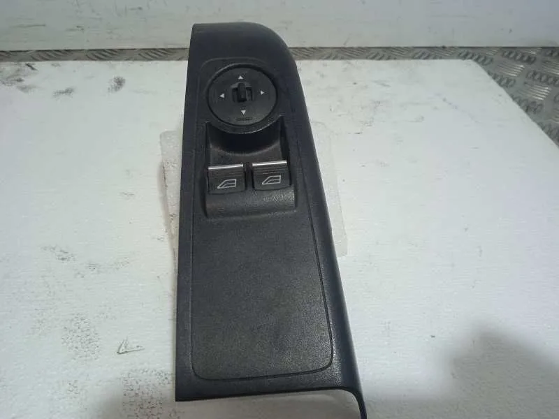 Mando Elevalunas Delantero Izquierdo para Ford Tourneo Courier (C4A)
