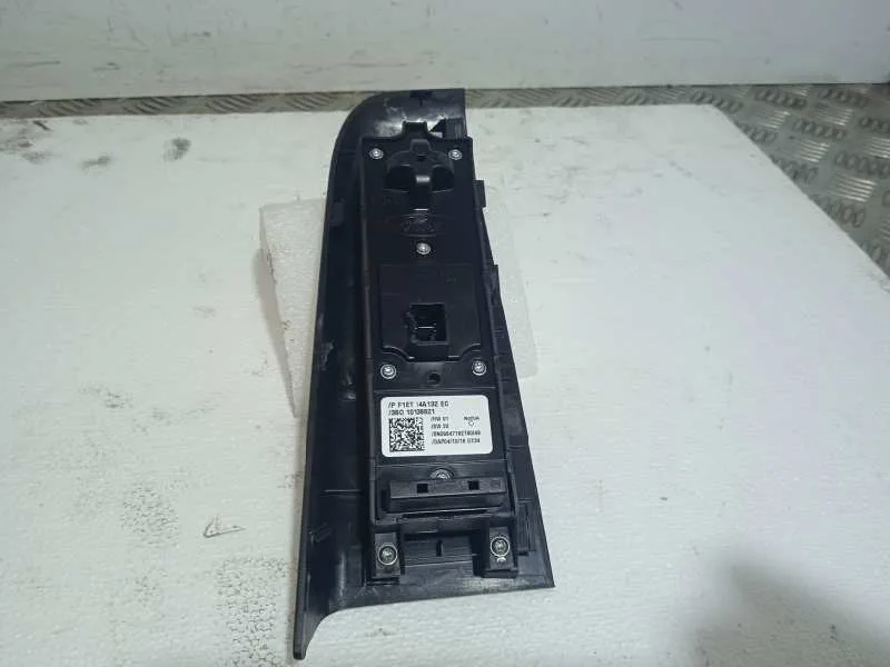 Mando Elevalunas Delantero Izquierdo para Ford Tourneo Courier (C4A)