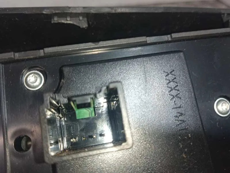Mando Elevalunas Delantero Izquierdo para Ford Tourneo Courier (C4A)