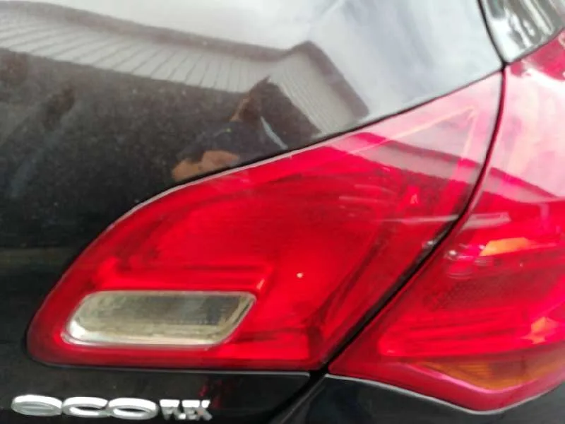 Piloto Trasero Derecho Interior para Opel Astra J Lim.