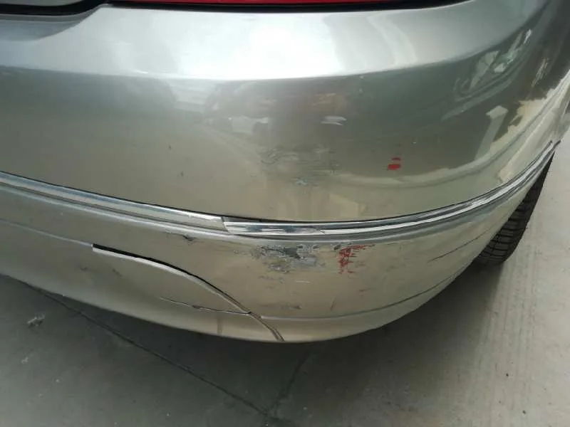 Paragolpes Trasero para Mercedes-Benz Clase C (W204) Berlina