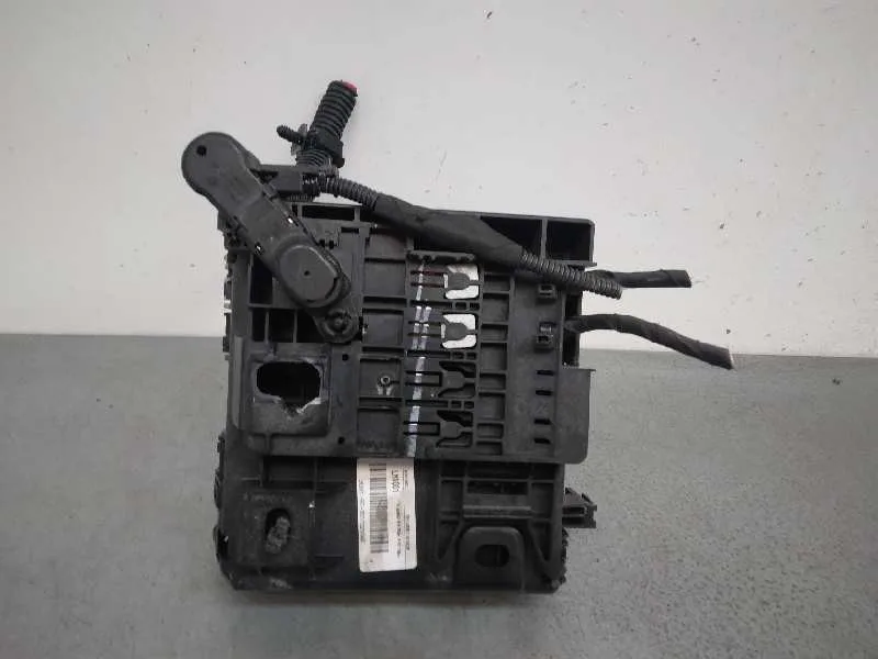 Caja Reles / Fusibles para Ford Focus