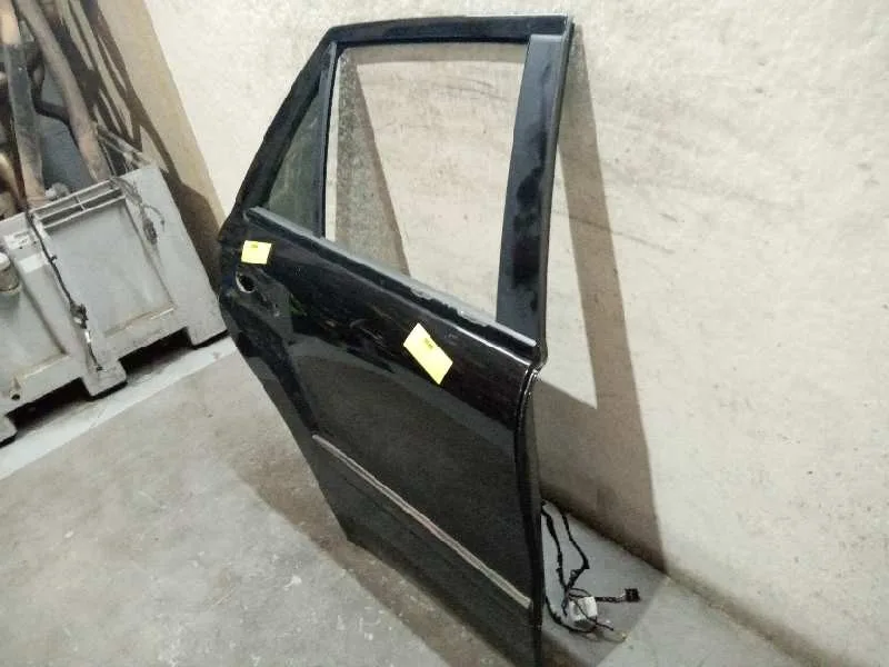 Puerta Trasera Derecha para Mercedes-Benz Clase M (W164)