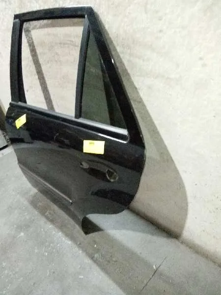 Puerta Trasera Izquierda para Mercedes-Benz Clase M (W164)