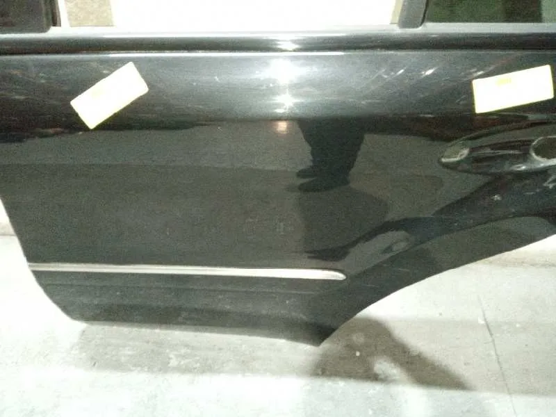 Puerta Trasera Izquierda para Mercedes-Benz Clase M (W164)