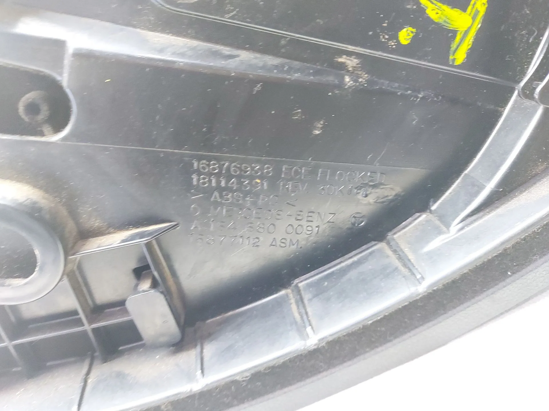 Guantera para Mercedes-Benz Clase M (W164)