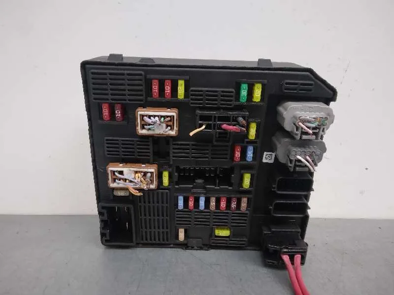 Caja Reles / Fusibles para Renault Scenic Iii