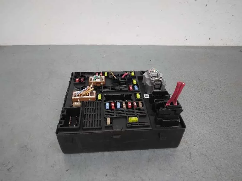 Caja Reles / Fusibles para Renault Scenic Iii