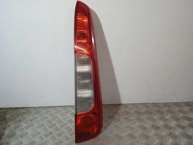 Piloto Trasero Derecho para Ford Focus C-Max (Cap)