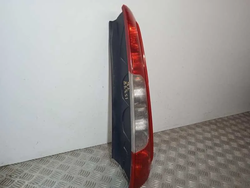 Piloto Trasero Derecho para Ford Focus C-Max (Cap)