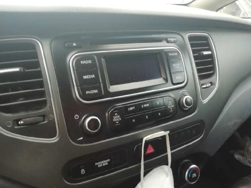 Sistema Audio / Radio Cd para Kia Carens ( )