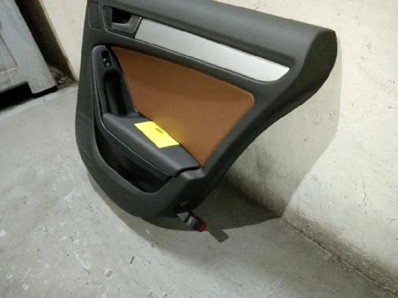Guarnecido Puerta Trasera Derecha para Audi A5 Sportback (8T)