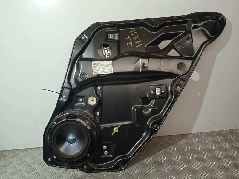 Elevalunas Trasero Derecho para Mercedes-Benz Clase M (W164)