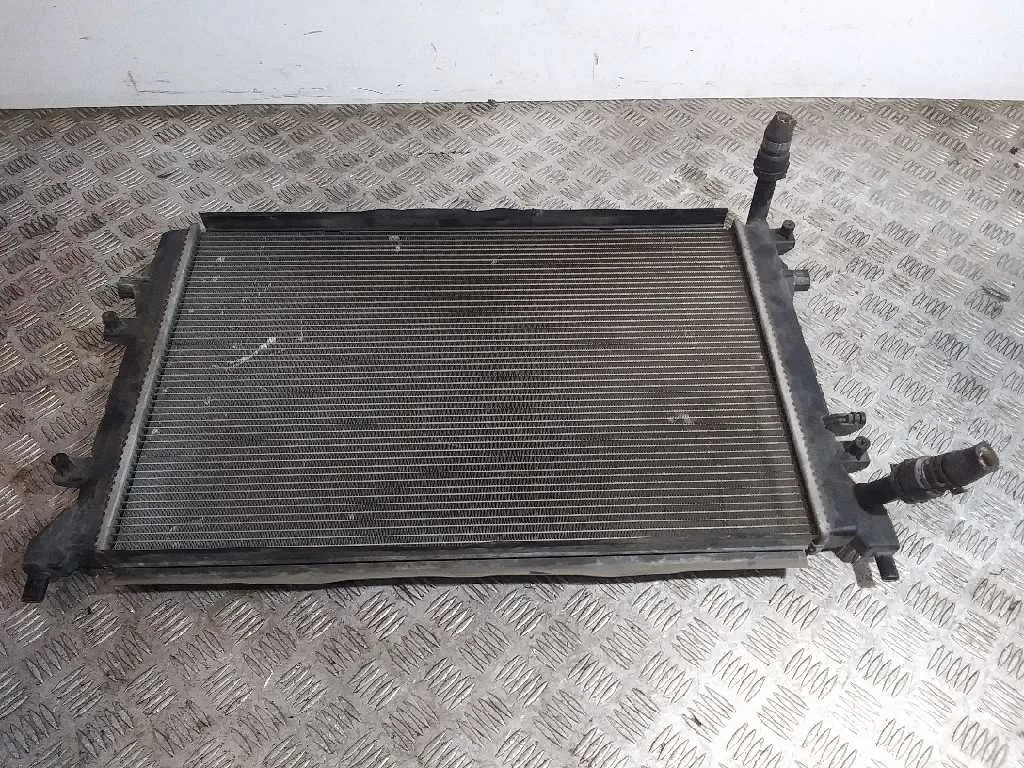 Radiador Agua para Seat Leon (1P1)