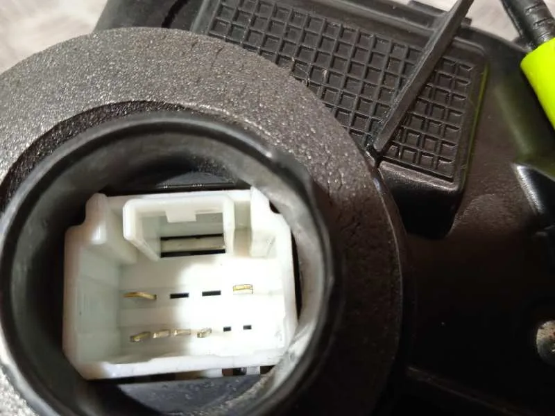 Cerradura Puerta Delantera Izquierda para Mazda 6 Lim. (Gh)