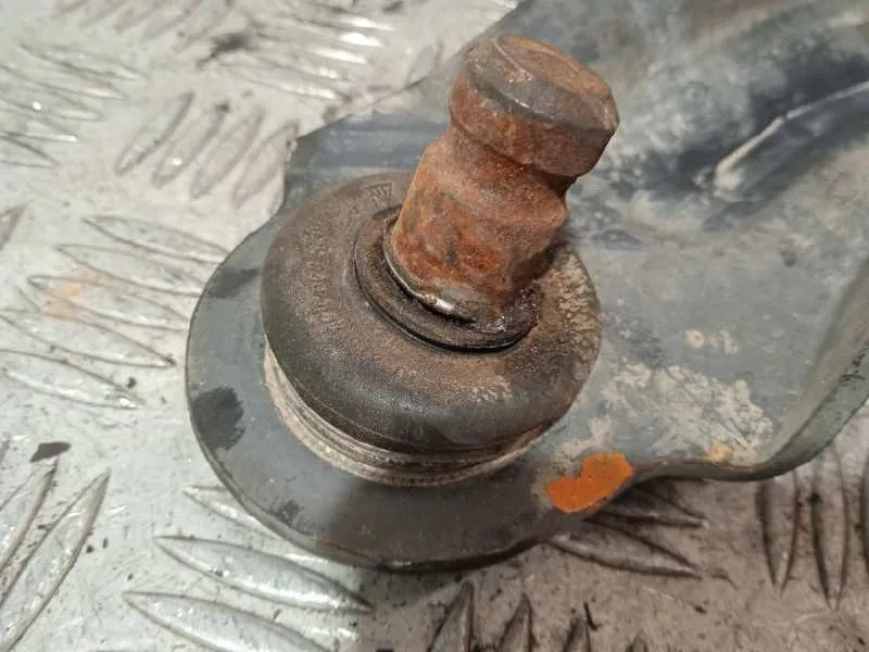 Brazo Suspension Inferior Delantero Izquierdo para Renault Clio Iv