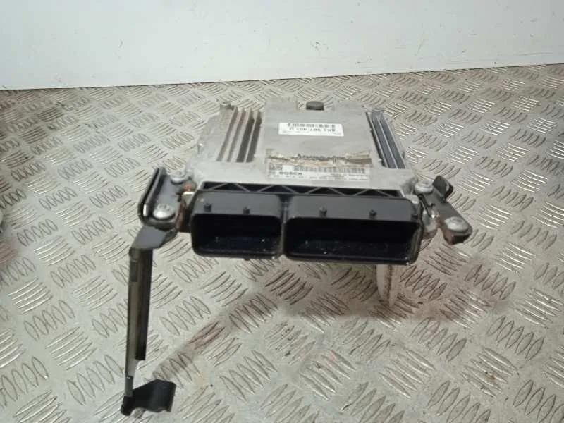 Centralita Motor Uce para Audi A5 Coupe (8T)