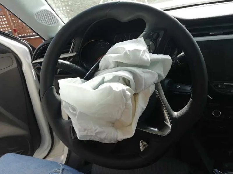 Volante para Opel Corsa F