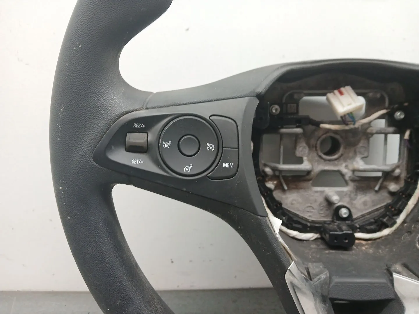 Volante para Opel Corsa F