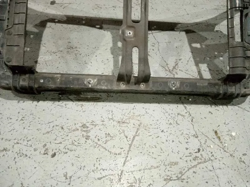 Panel Frontal para Kia Carens (Un)