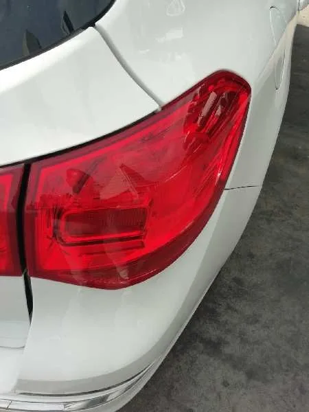 Piloto Trasero Derecho para Opel Astra J Sports Tourer