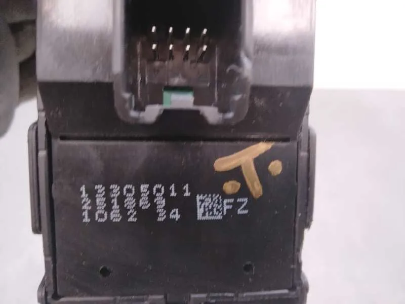 Mando Elevalunas Delantero Izquierdo para Opel Insignia Berlina