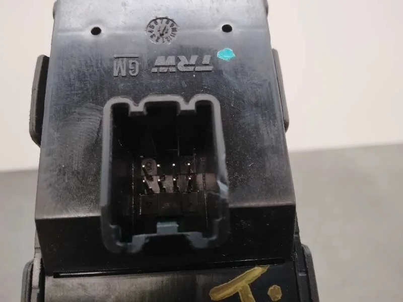 Mando Elevalunas Delantero Izquierdo para Opel Insignia Berlina