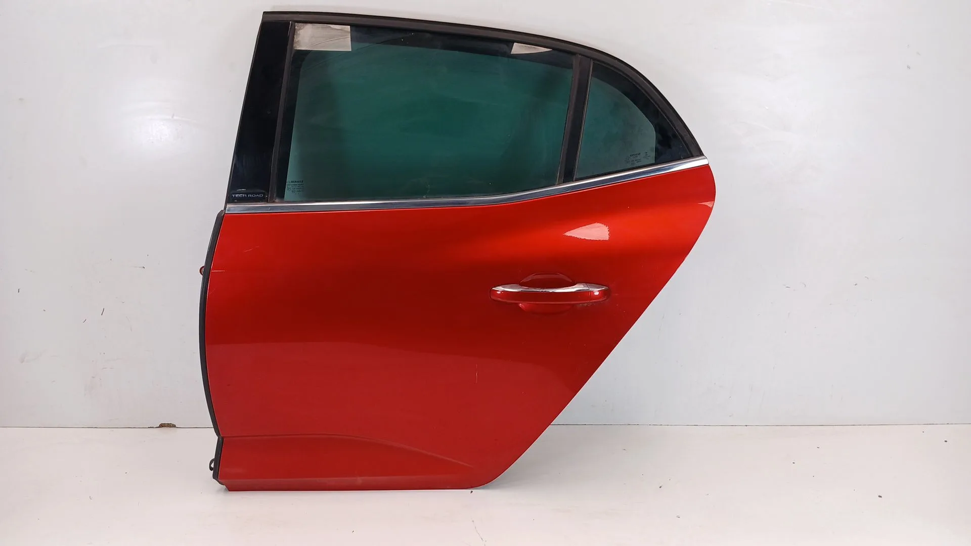 Puerta Trasera Izquierda para Renault Megane Iv Berlina 5P