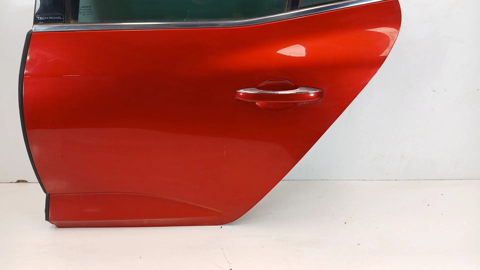 Puerta Trasera Izquierda para Renault Megane Iv Berlina 5P
