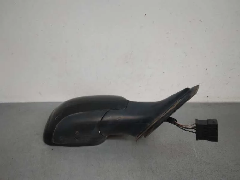 Retrovisor Derecho para Audi A3 (8L)