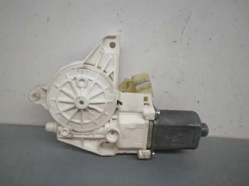Motor Elevalunas Delantero Izquierdo para Mercedes-Benz Clase M (W164)