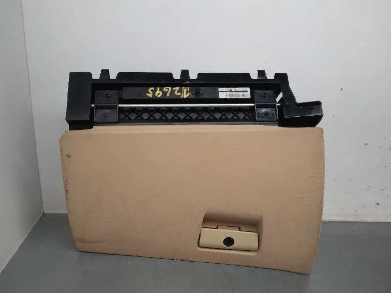 Guantera para Bmw X3 (E83)