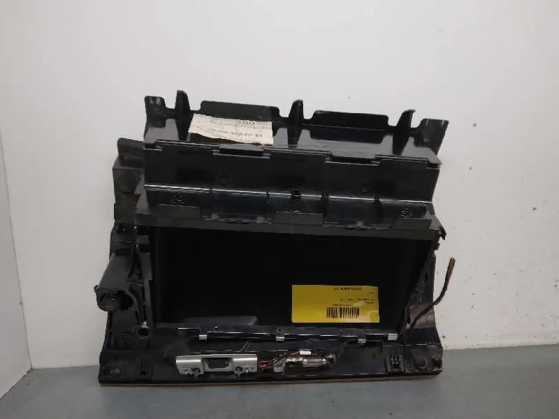 Guantera para Bmw X3 (E83)
