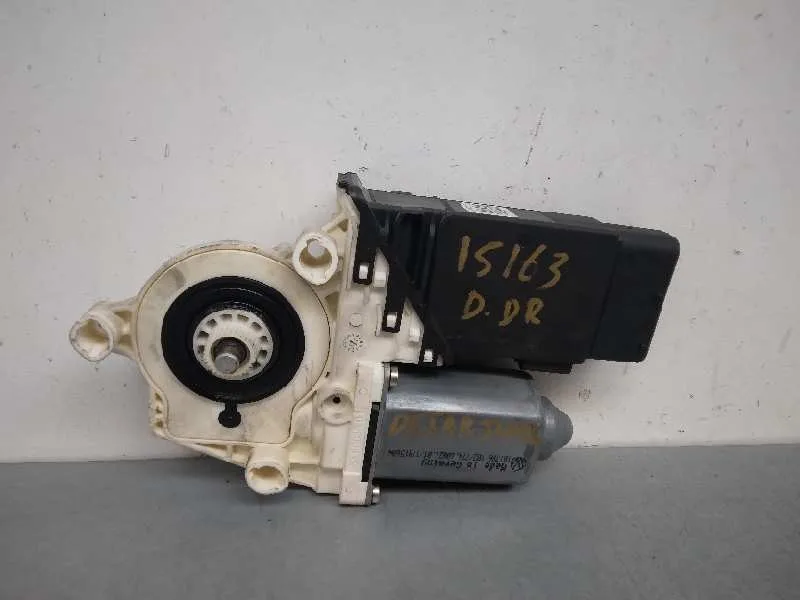 Motor Elevalunas Delantero Derecho para Seat Leon (1M1)