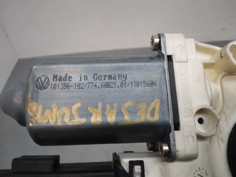 Motor Elevalunas Delantero Derecho para Seat Leon (1M1)