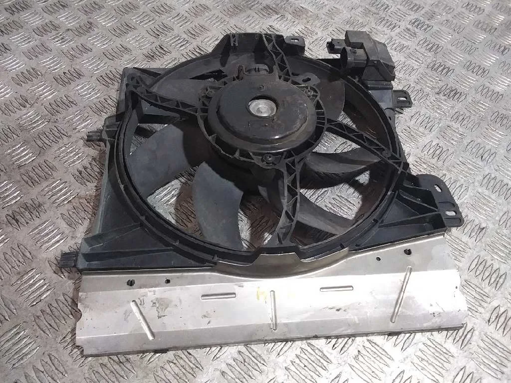 Electroventilador para Peugeot 208