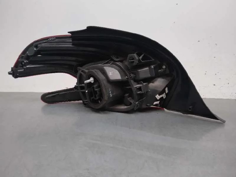 Piloto Trasero Derecho para Peugeot 208