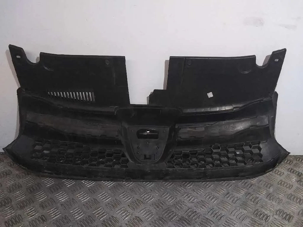Rejilla Delantera para Dacia Sandero