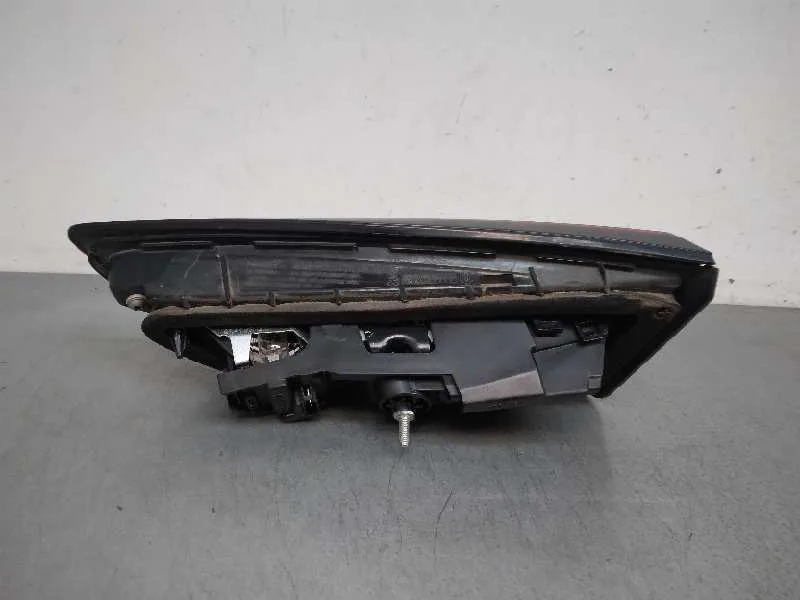 Piloto Trasero Izquierdo Interior para Opel Astra K Lim. 5Türig
